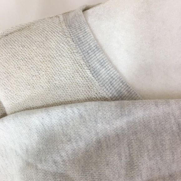 Open-Back Statement Sweat Shirt - Picture 7 of 8